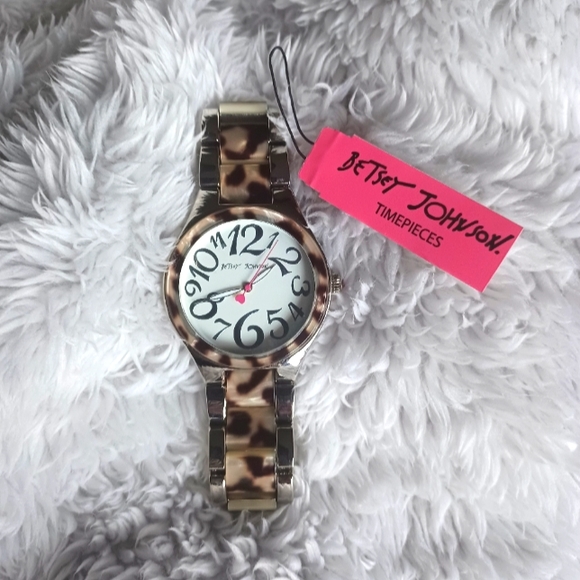 Betsey Johnson Accessories - 🎉Host Pic🎉Betsey Johnson Watch